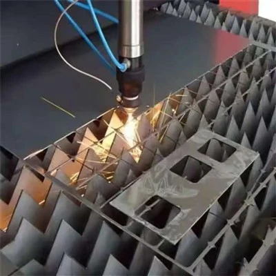 Tablă metalică tăiată la comandă